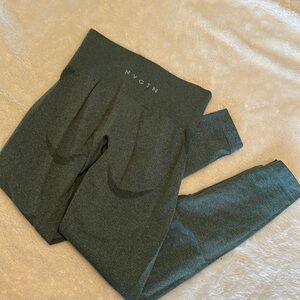 NVGTN workout leggings
